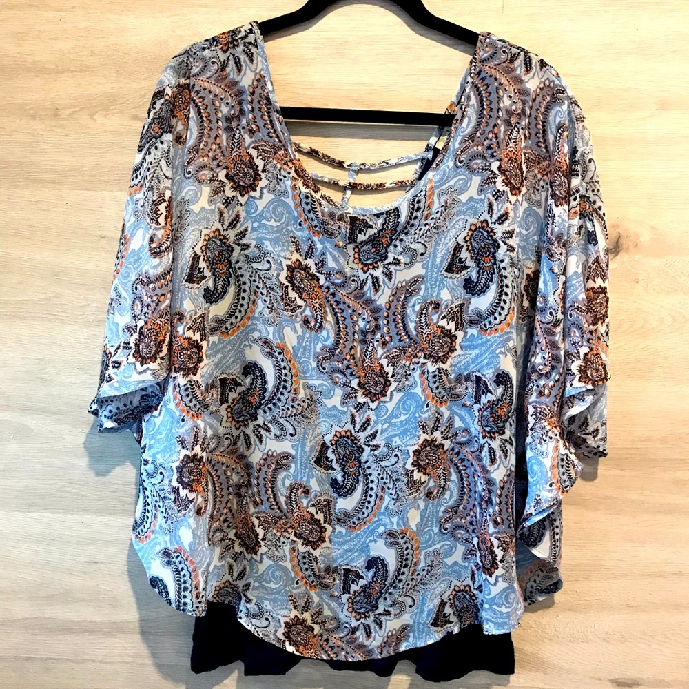 Womens size XL Top baby blue dress up or casual